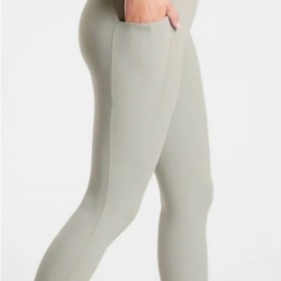 Athleta Women's salutation 7/8 tight Leggings - Picture 1 of 3